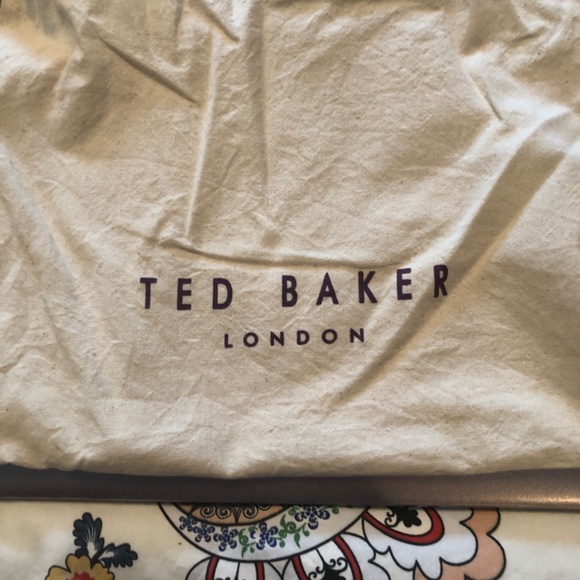 Ted Baker black leather purse with chain strap - Picture 7 of 7